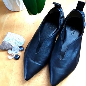 Bueno flats Size 39. Fits 8